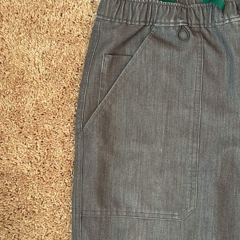 FIGS Cairo Scrub Pants - Picture 6 of 14